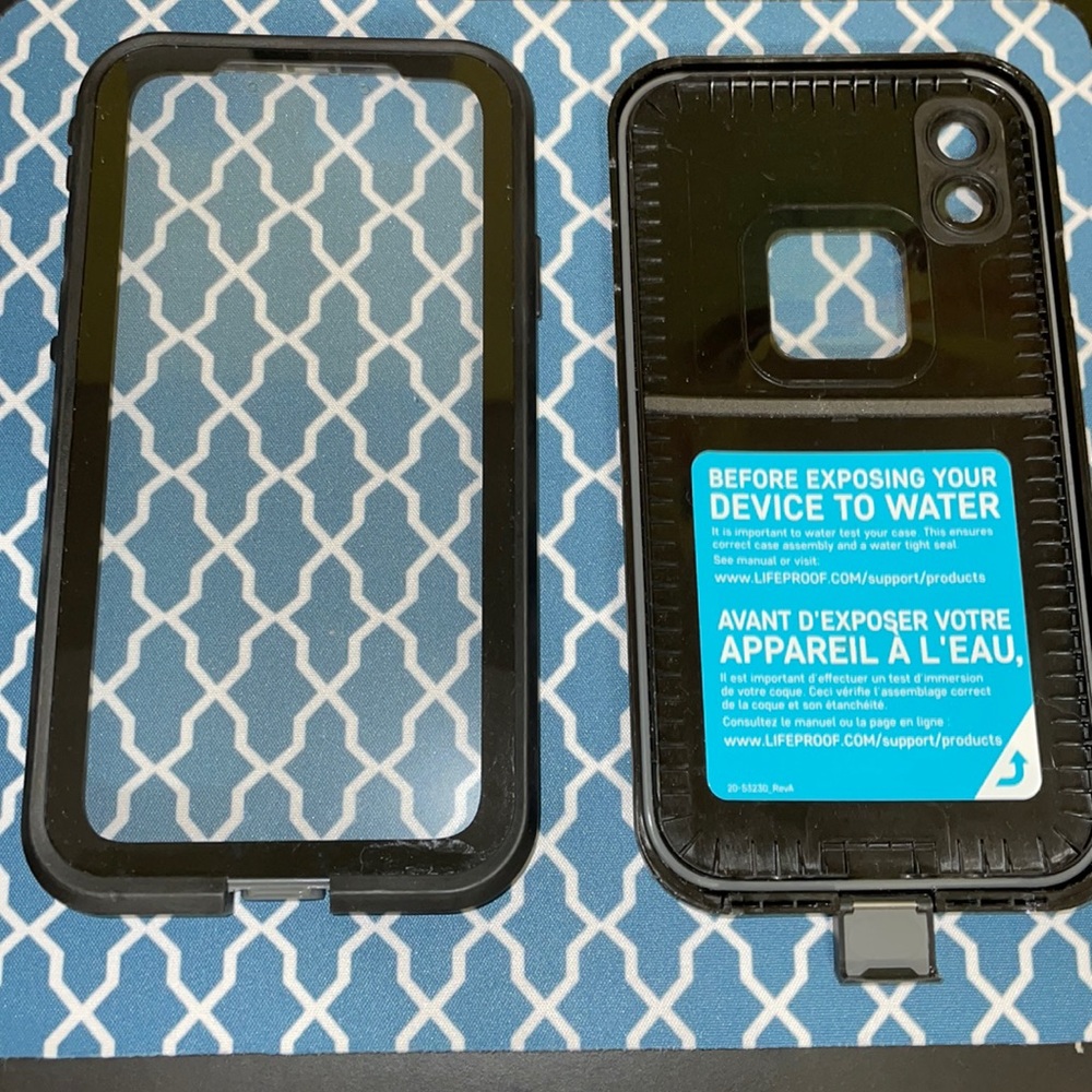 iPhone XR lifeproof fré case